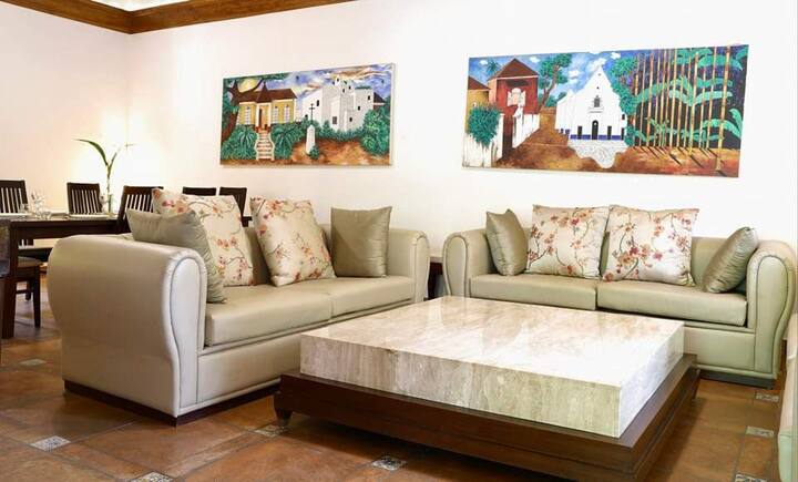Living room image 1