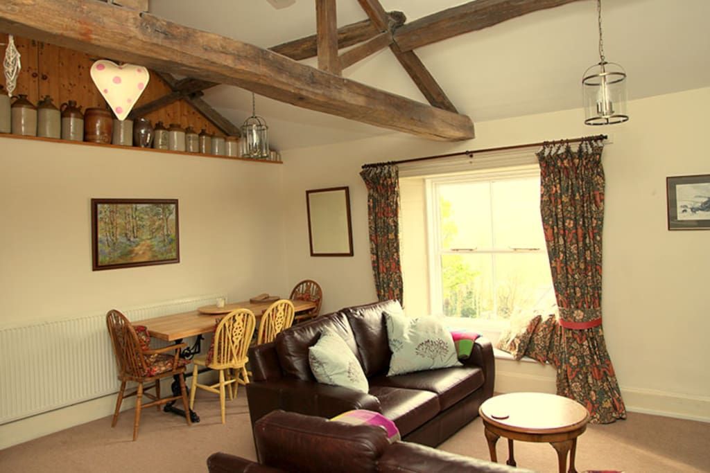 Dining Space for 4