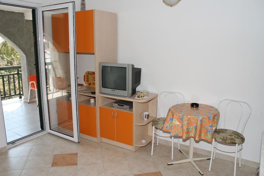 Living room, Surface: 8 m²
