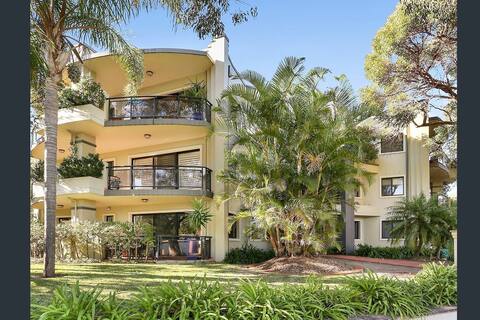 Maya Court | Luxury 2 bedroom, beachside apartment