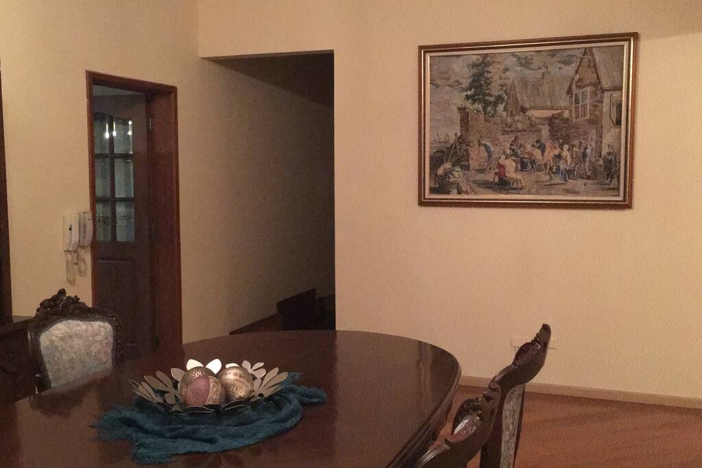 Comedor y area de trabajo