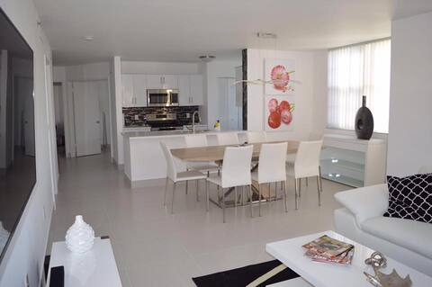 The Yacht Club 2601, Aventura Fl 33180