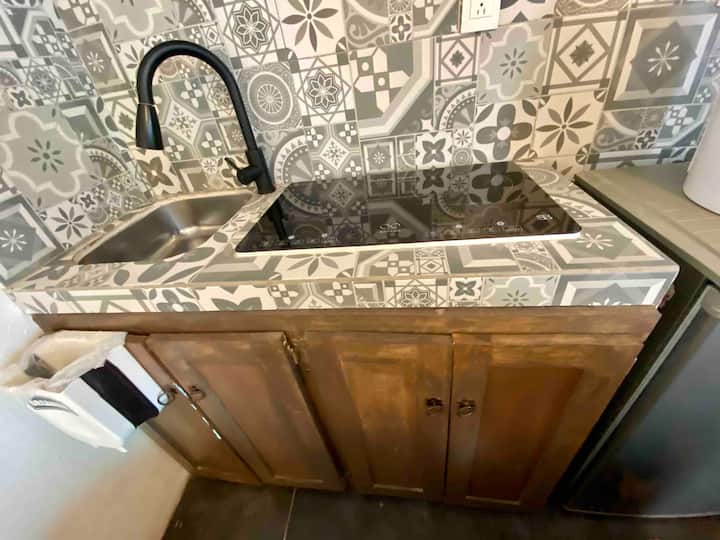 Room3+minicocineta+baño/3kmcatedral/1kmmetro - Guadalajara