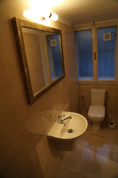 Bathroom, another view