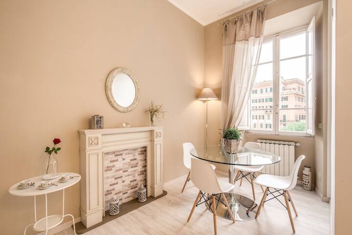 Vatican Miracle Suite gallery image 2