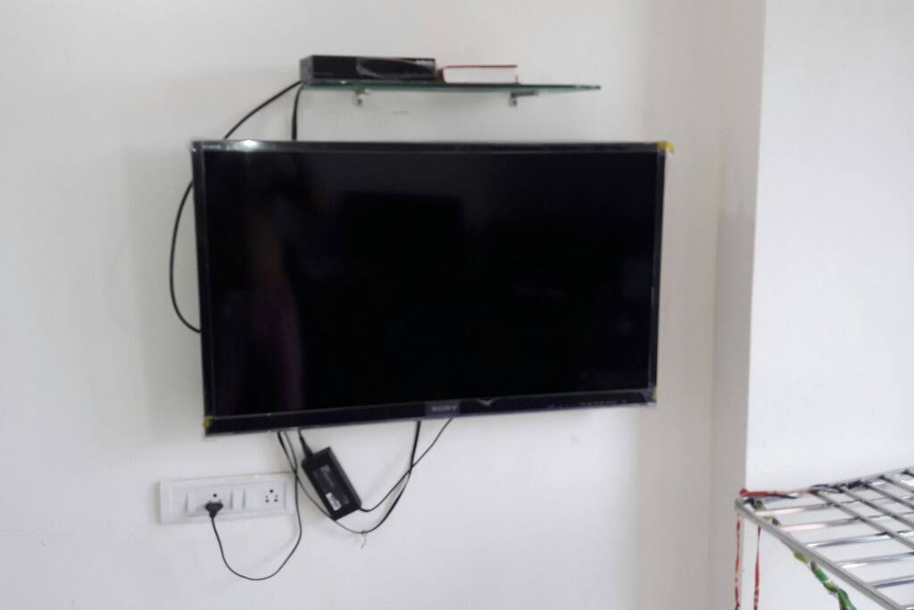 TV having English channels