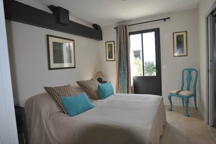 Спална соба 6