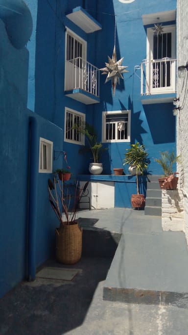 La habitación se encuentra dentro del hostal Sin Timón: nos esmeramos para mantener limpias nuestras instalaciones para que nuestros huéspedes se la pasen a gusto.