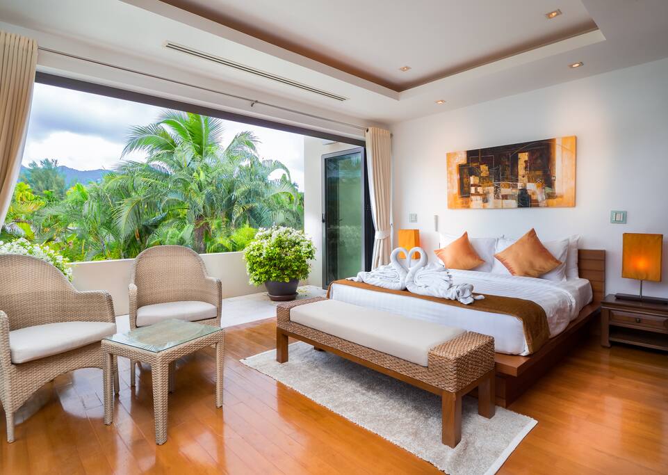 The master bedroom is en-suite with free standing bath.