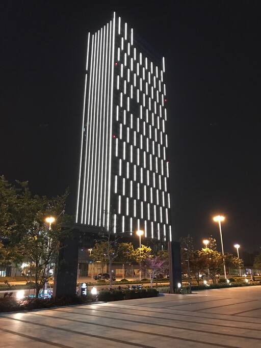 公寓大楼夜景