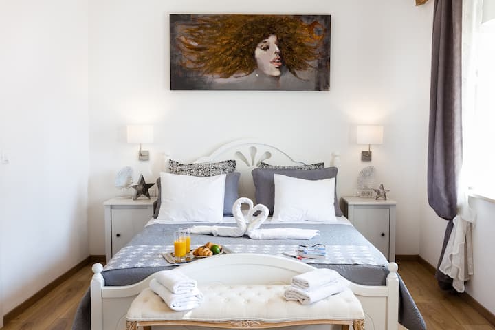 Explore A World Heritage Site From A Chic Studio - Dubrovnik