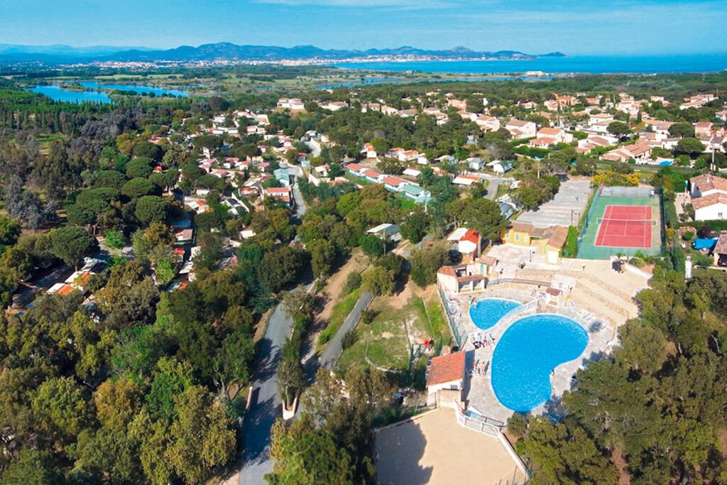 Vue aérienne du Camping