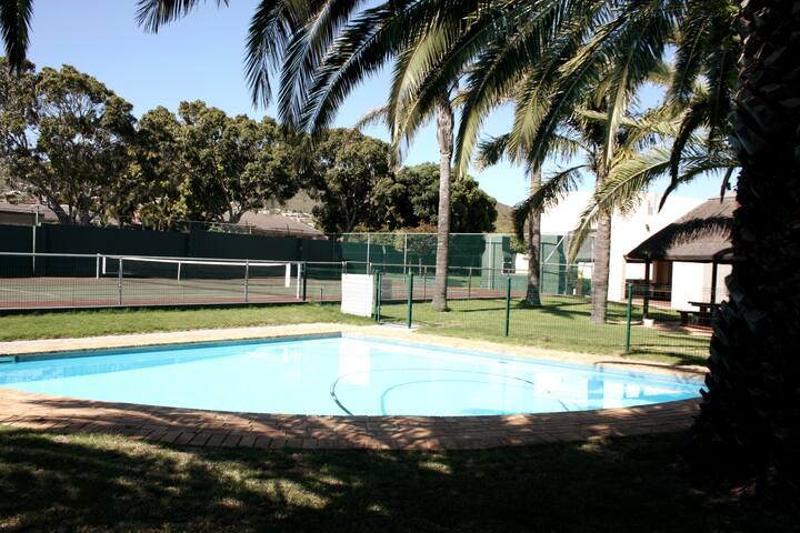 Amies Self Catering Apartments – Apartment E gallery image 3