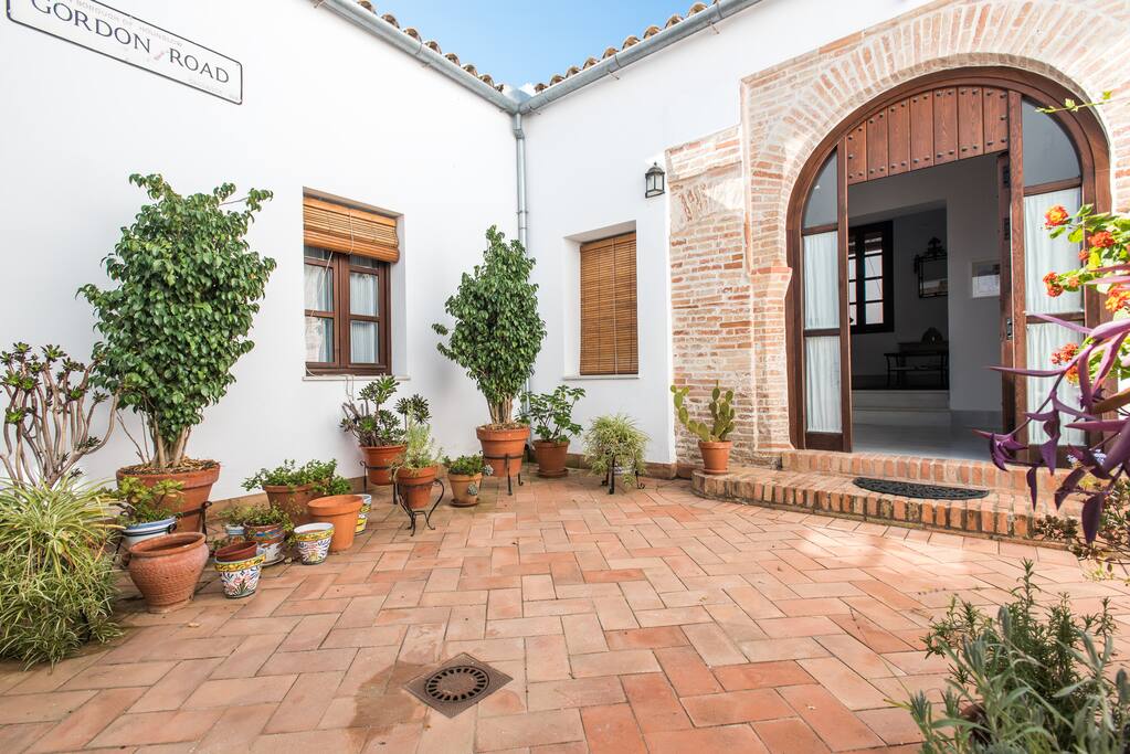 Beautiful historic house in the heart of Carmona Townhouses for Rent