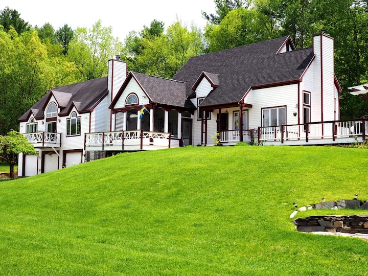 STUNNING views of Equinox Houses for Rent in Sunderland, Vermont