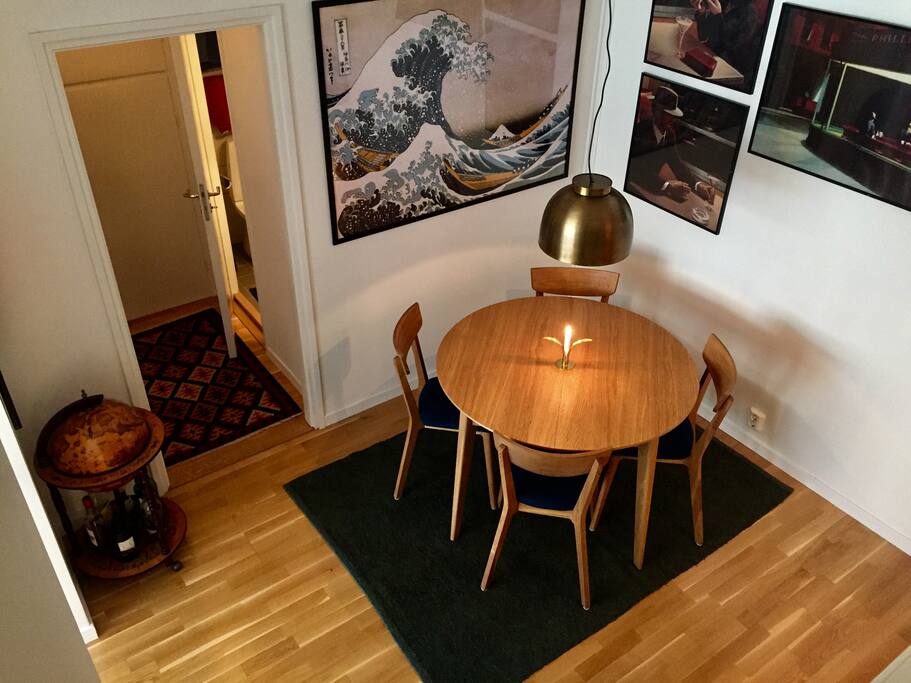Separate dining area with seating for 4
