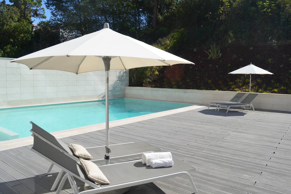 SWIMMING POOL AREA