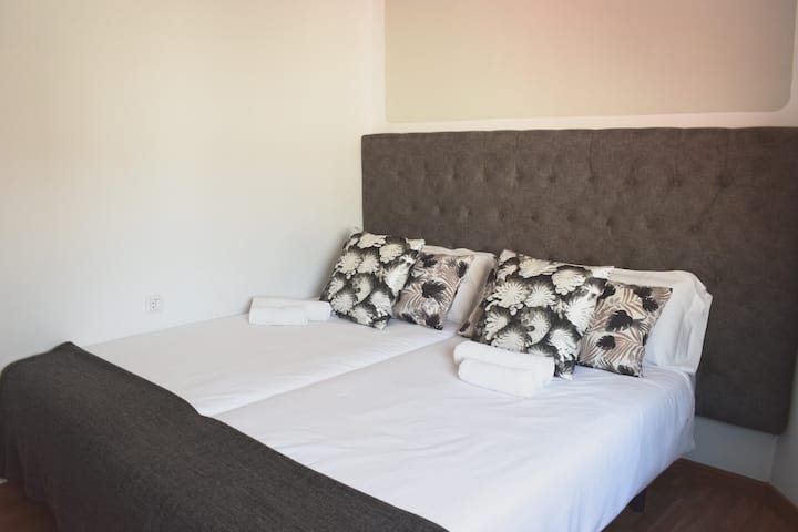 Соба со 2 кревета