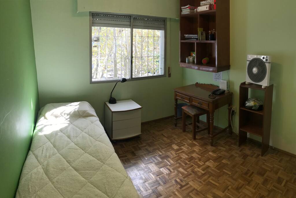 Dormitorio con cama marinera (cama extraible)