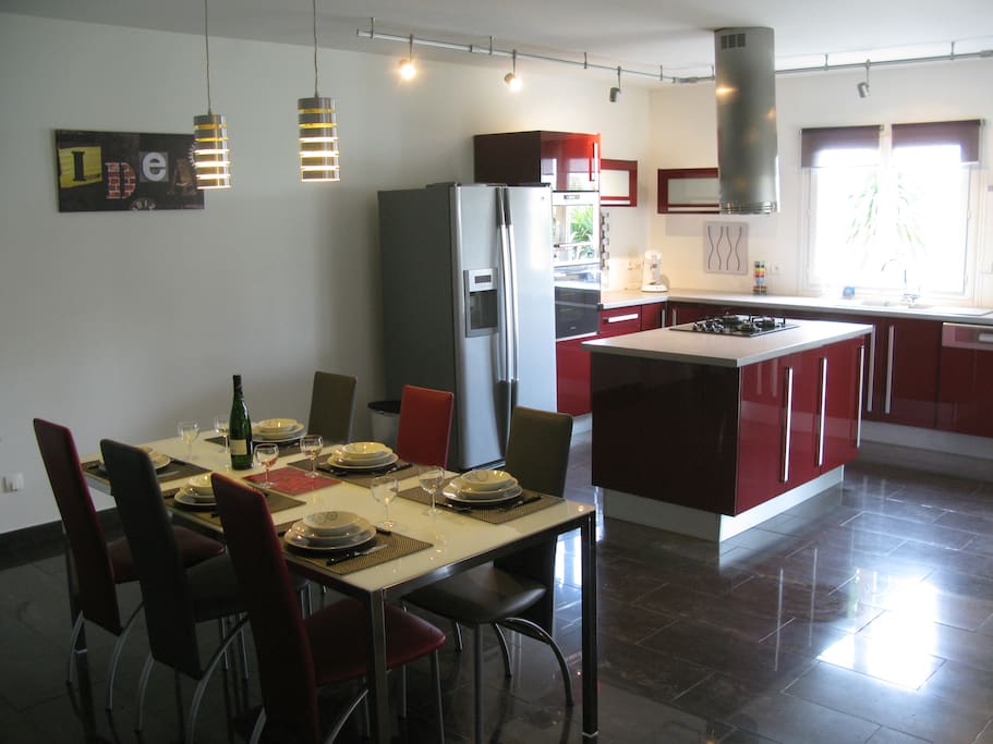 cuisine equipée, frigo americain