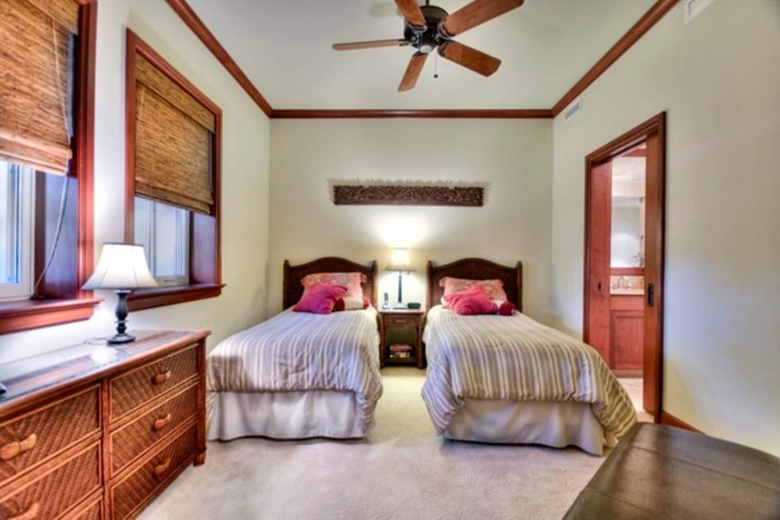 Villa in Waikoloa Village · ★5.0 · 2 bedrooms · 5 beds · 2 baths - Photo 15