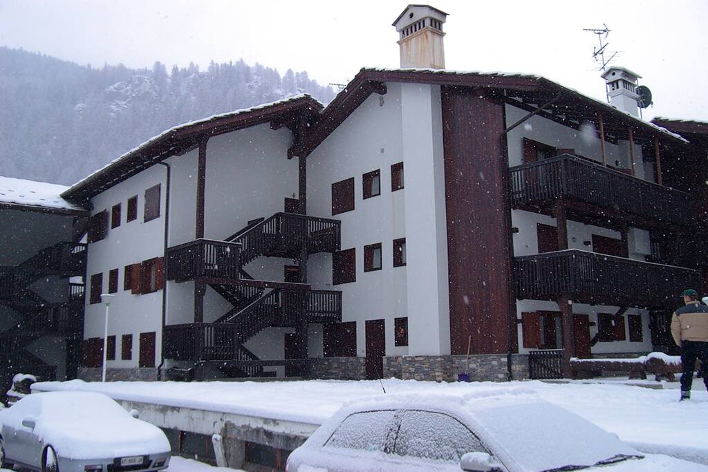 The Building where the Apt is setting