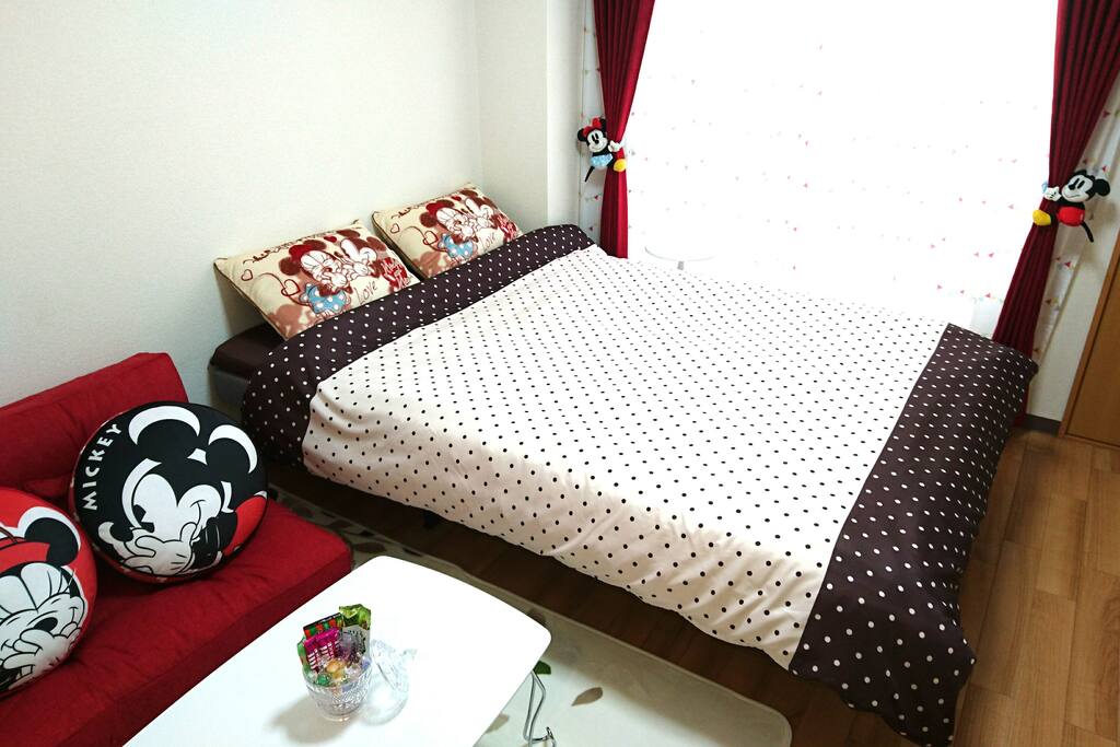 TV / air conditioner / double bed / desk / sofa / closet / window/toothbrush