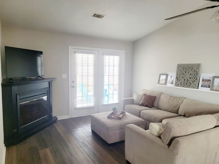 Centrally Located Cozy 2br Townhome - Augusta, GA
