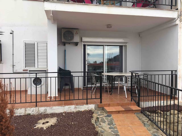 A 100 m de la playa, con terraza y kids friendly