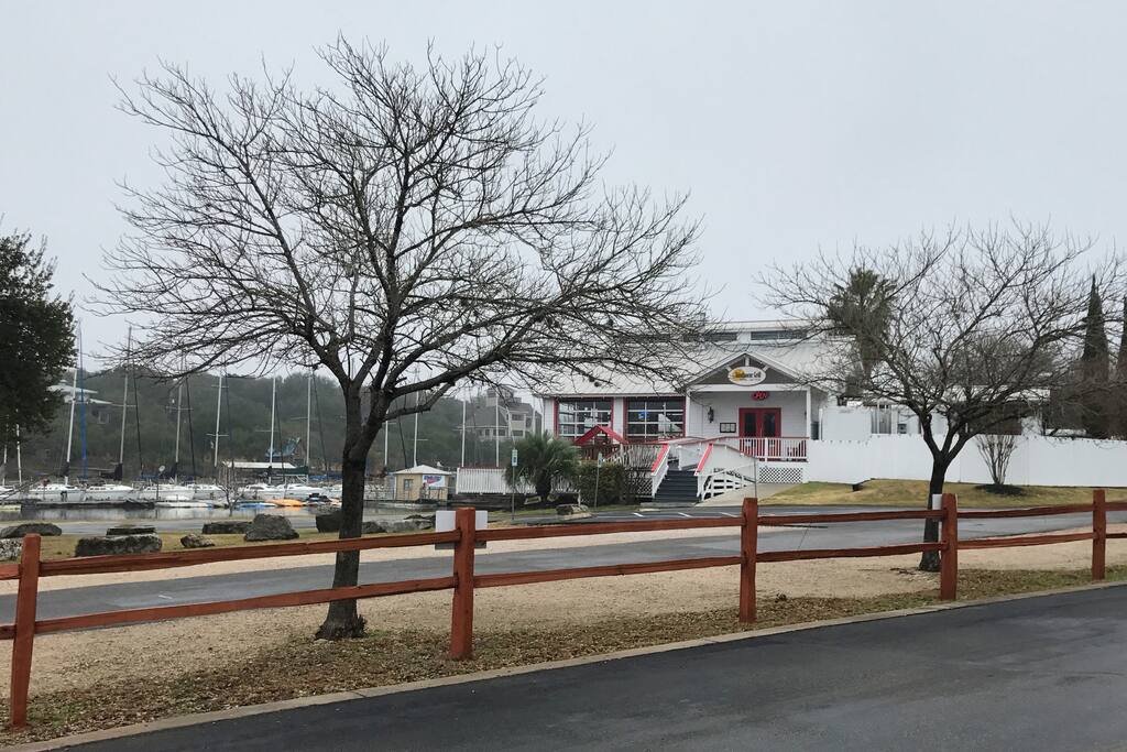 A great place to grab a drink or a bite a 3 minute walk away. Sundancer Grill and Stewart Marina