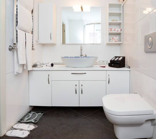 2 Bedroom and 1 Living Apartment Bosphorus gallery image 4