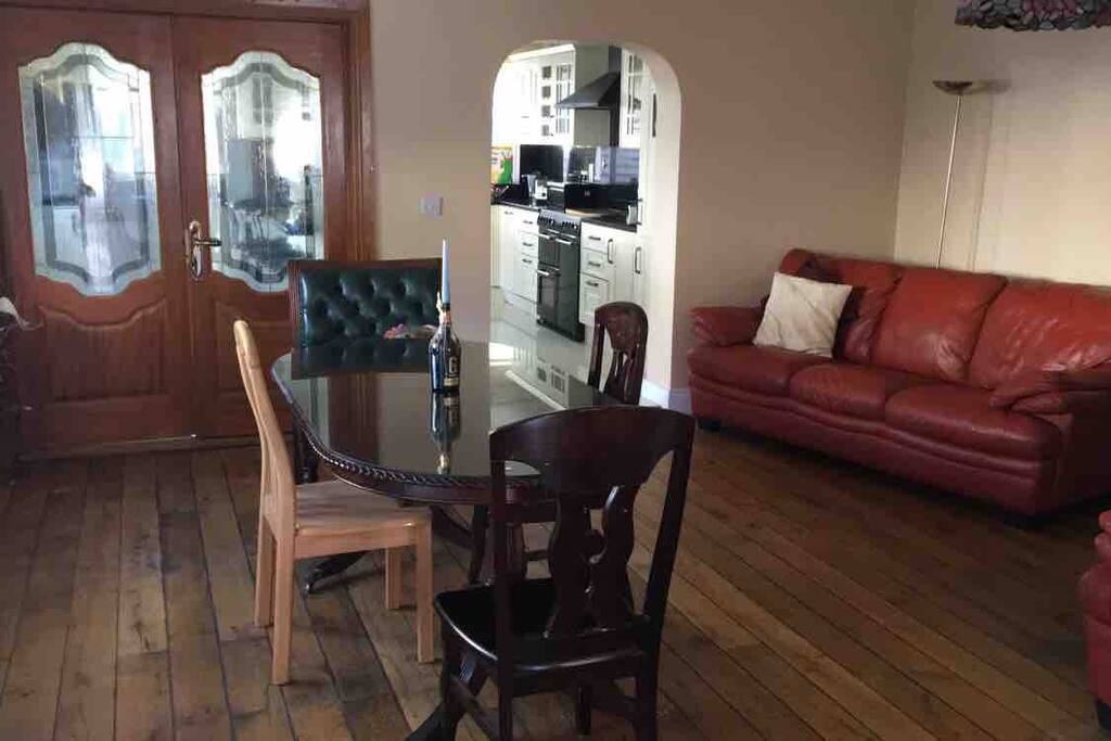 Living room Dining Room