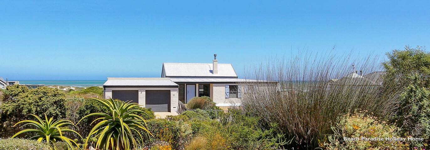 Beach Paradise Holiday Home gallery image 4