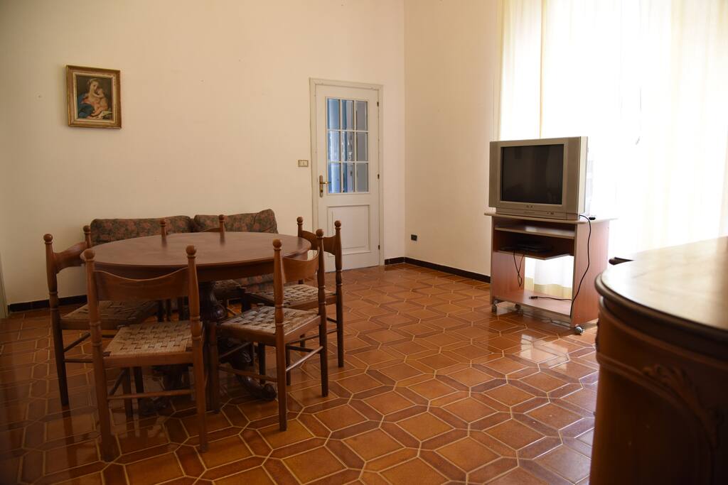Salone