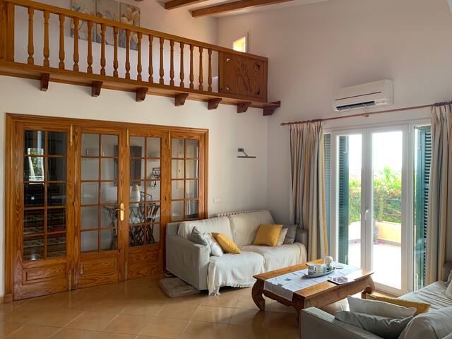 Punta Prima : villa à 5 minutes à pied de la plage gallery image 3