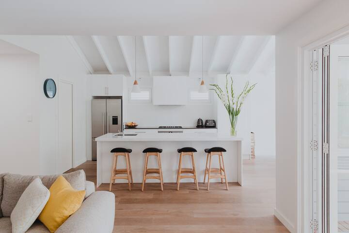 Heavenly Hampton’s Beach House gallery image 4