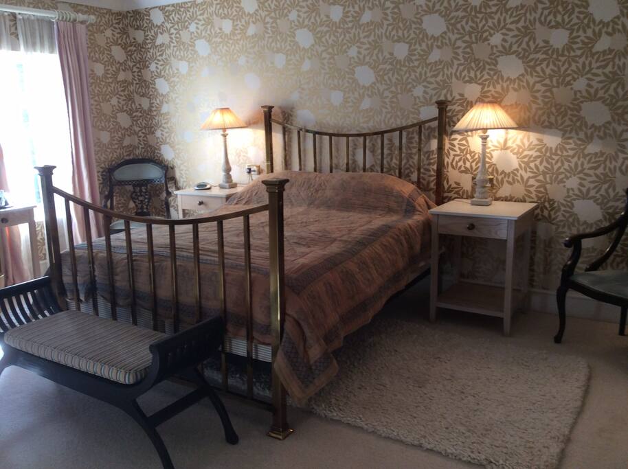 Double bed with ensuite bathroom