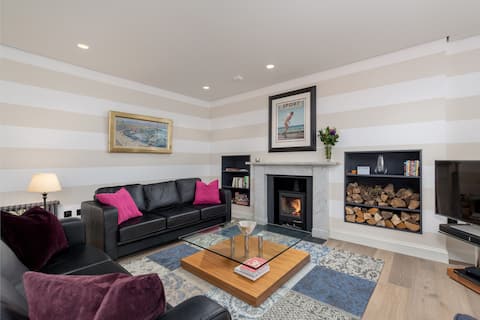 Popular Airbnb listing: Stunning, 2 bed Garden Flat in the New Town in New Town