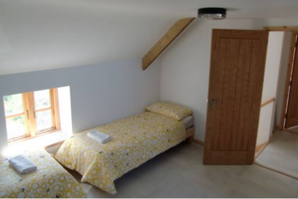 5-bed dorm (with ensuite shower room)