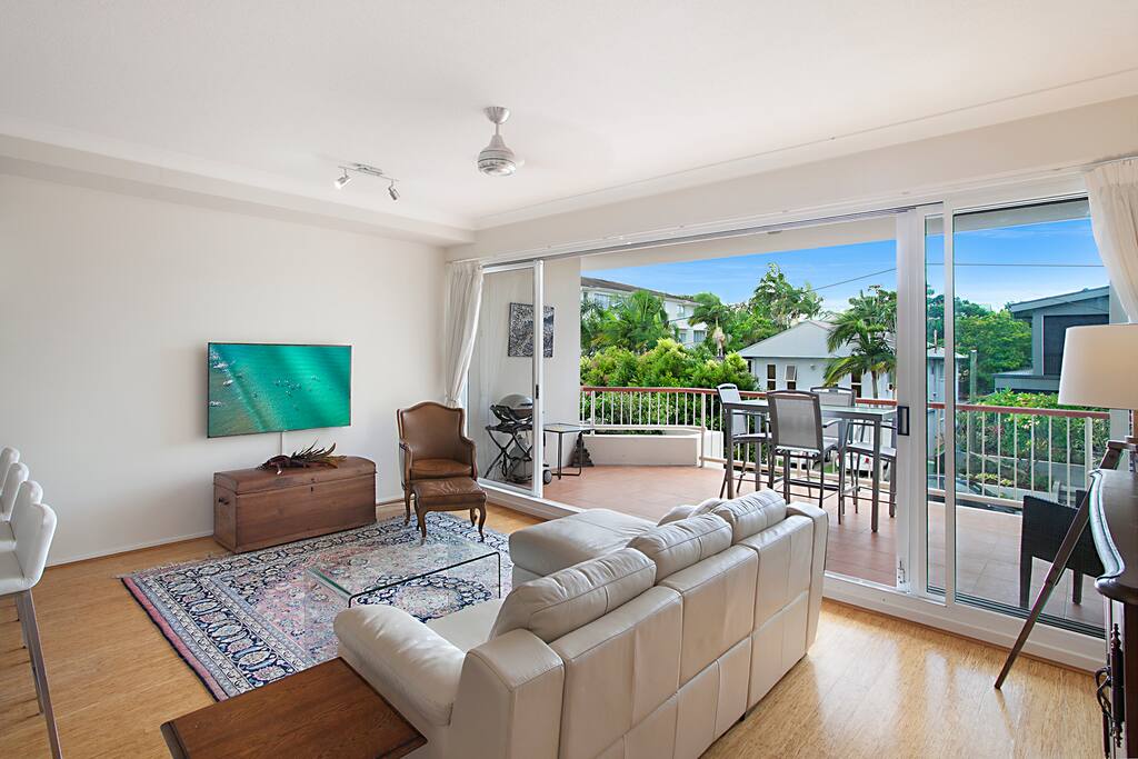 Living to Balcony