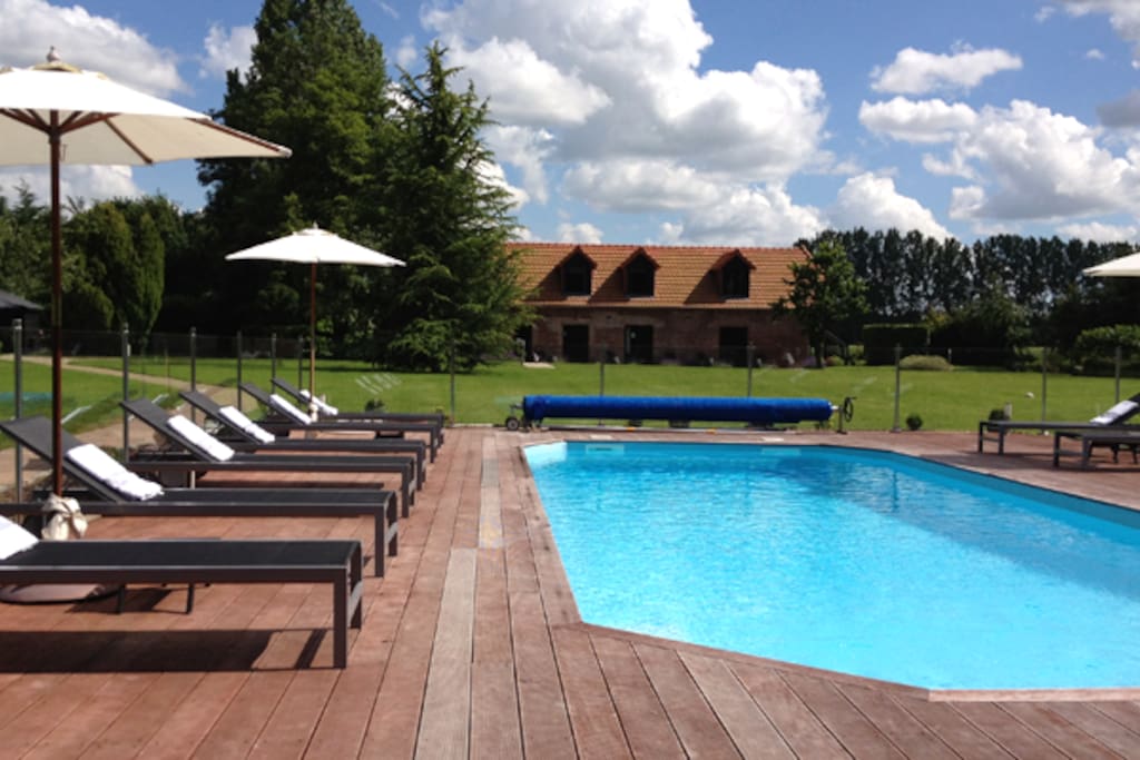 Vue depuis la piscine chauffée