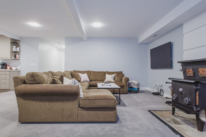 Stylish, Spotless And Spacious 3 Bedroom Apt. - Highland, UT