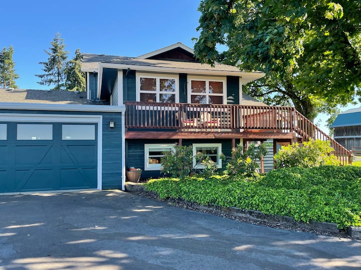 Peaceful country retreat near Silver Falls Park Bed and breakfasts for Rent in Silverton