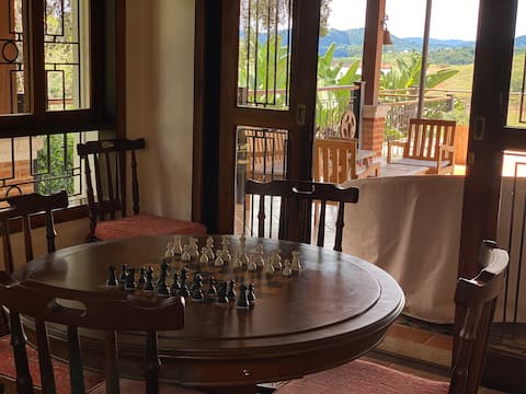 Popular Airbnb listing: Piracaianarepresa - cozy in a gated community in Piracaia