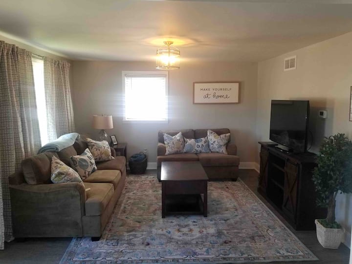Freshly Remodeled Bourbonnais Home - Kankakee, IL