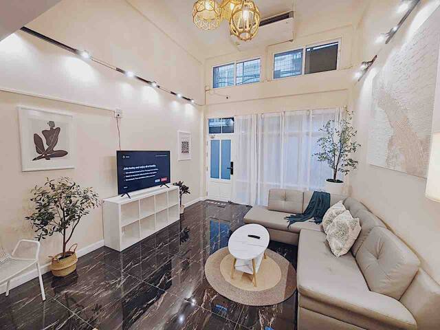 1min BTS Stylish Home/Sleep 12/6bedrooms/7bathroom gallery image 4