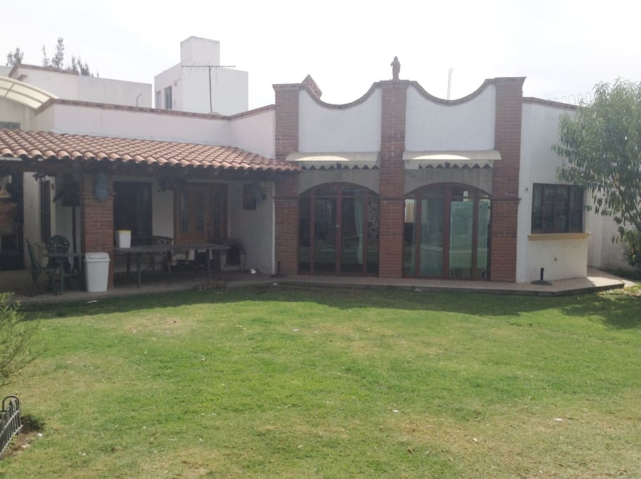 Casa de visitas totalmente independiente
