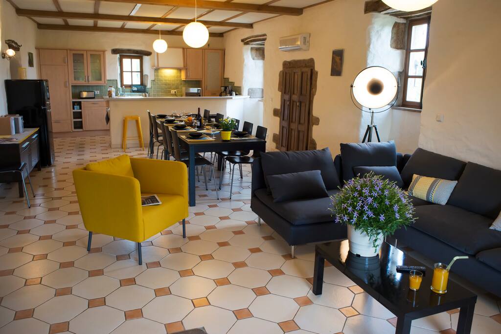 Grand séjour/cuisine