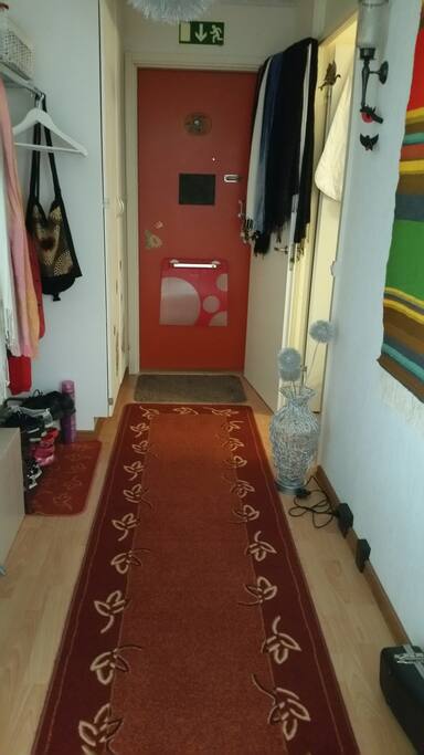 Eteinen / vestibule