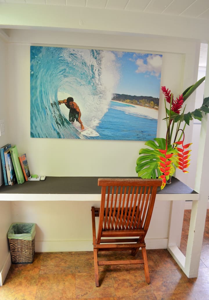 GREAT STUDIO ACROSS FROM BEACH Guest suites for Rent in Haleiwa